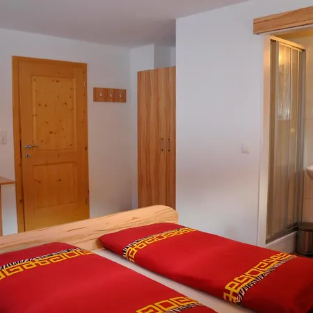 Apartment Haus Ganzer