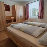 Haus Ganzer Apartman